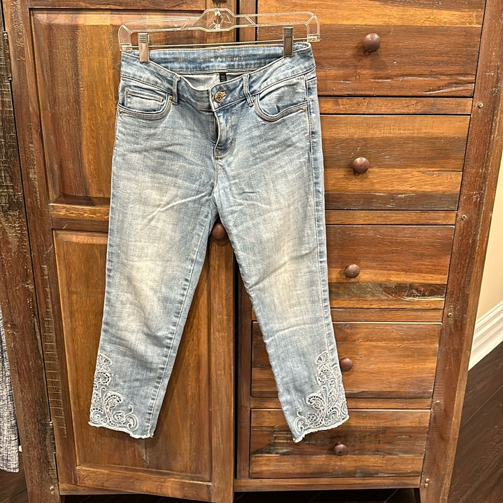 WHBM Straight Embroidered Capri Jeans